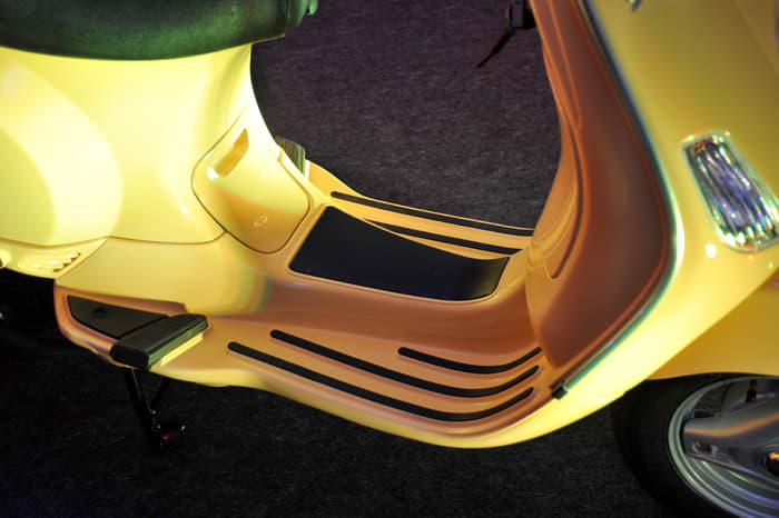 Vespa LX 125 image gallery